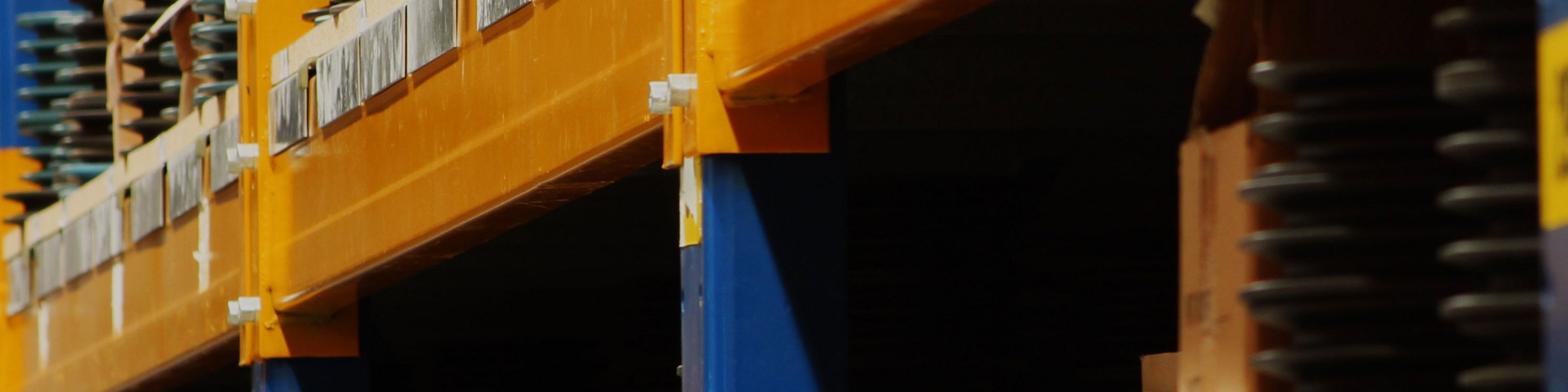 40 000 articoli standard immediatamente disponibili in magazzino.